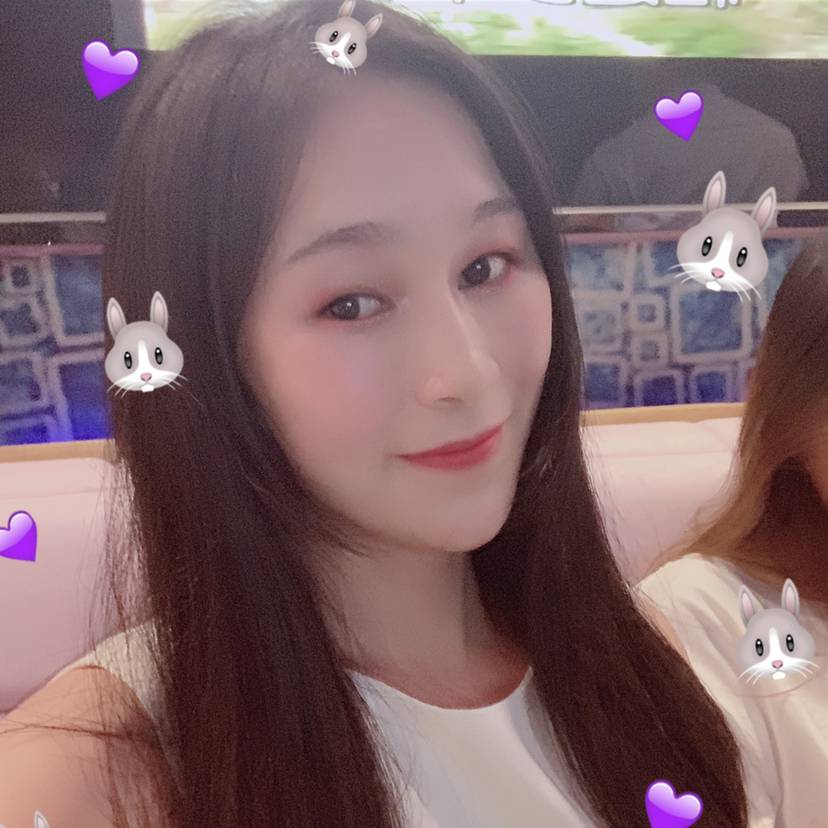 活泼和月光的照片