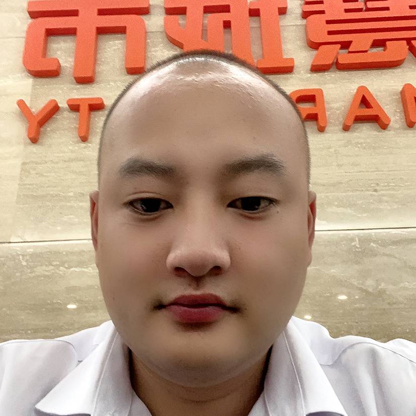 西装爱恋温婉的照片