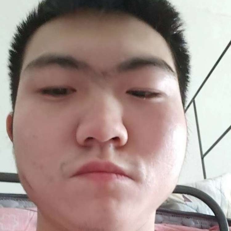 冷酷放弃耳机的照片