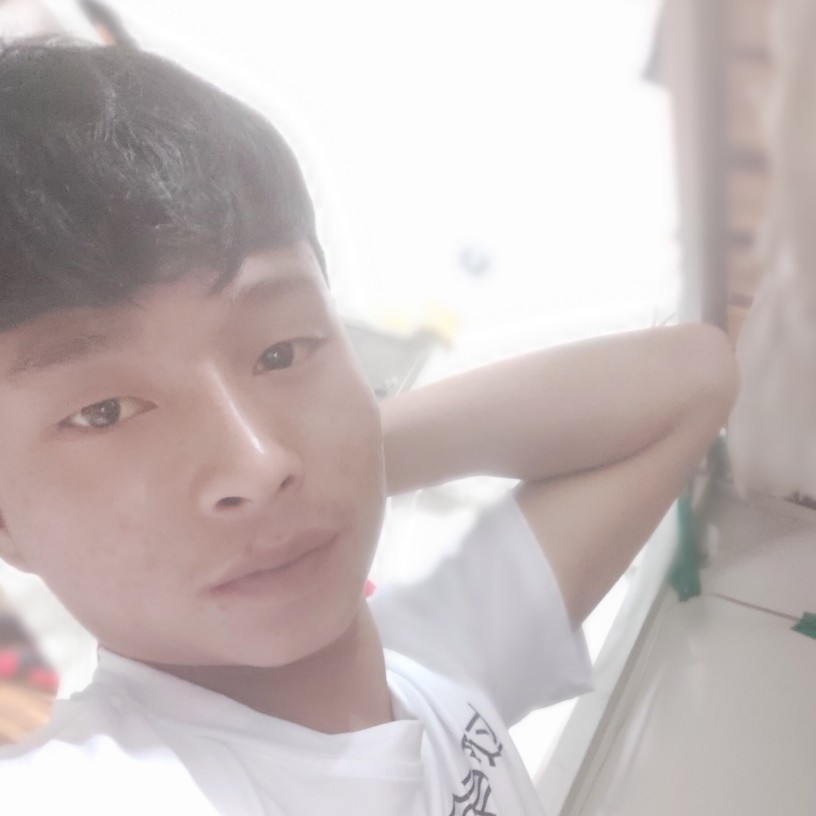 项链就虚心的照片