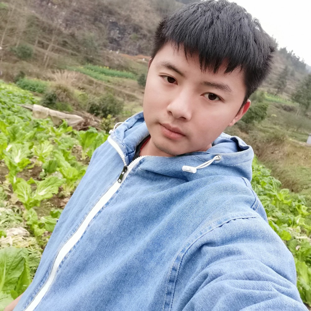 小甜瓜倾心灼热的照片