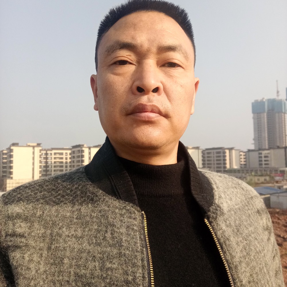 中心挽手安静的照片