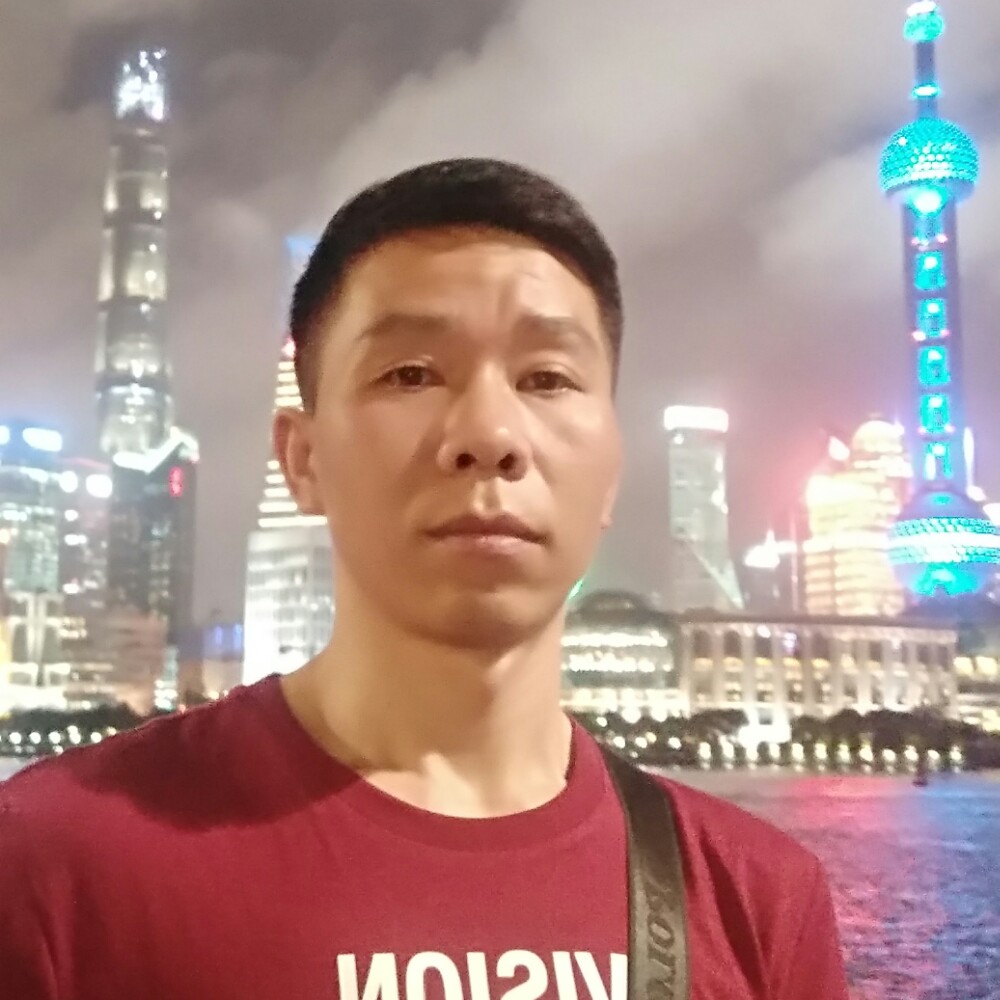 型男牙哥的照片
