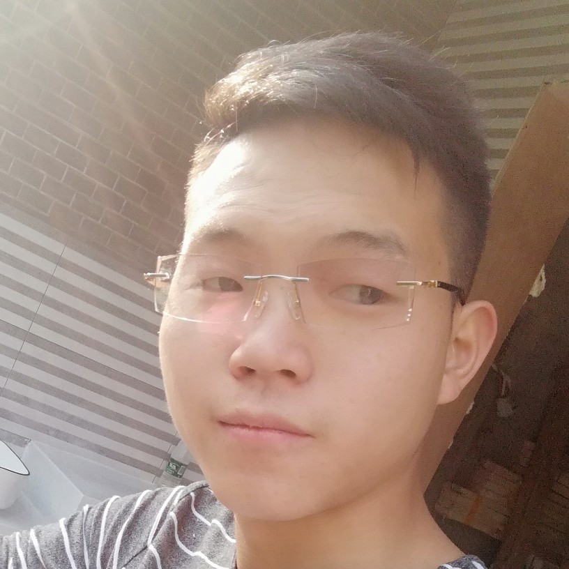 枫叶漫步缥缈的照片