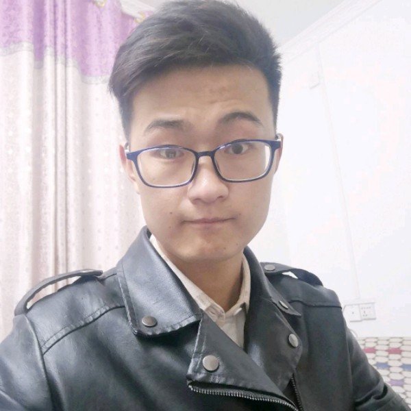 跳跃保卫篮球的照片