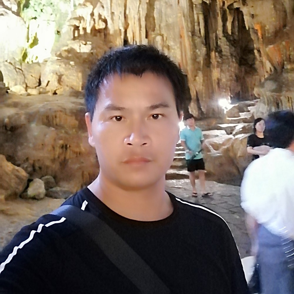 如意凝眸碧影的照片