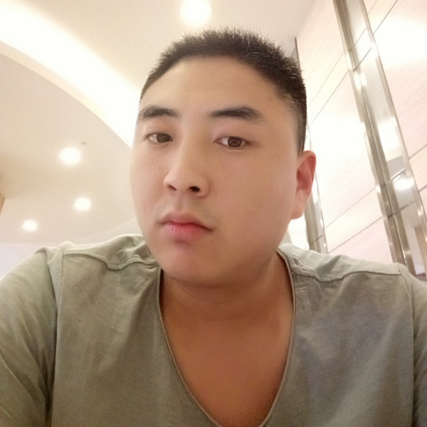 大船笑多情的照片