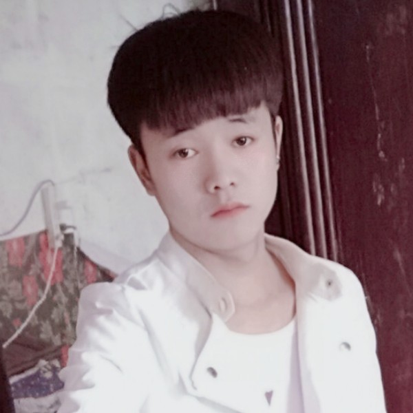 我愿为你成魔的照片