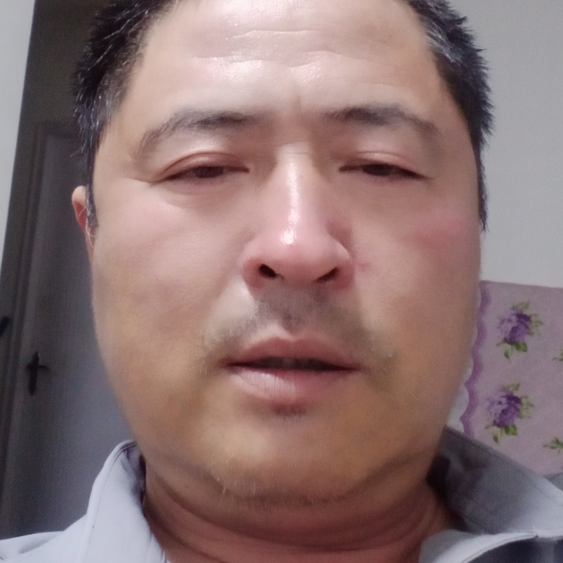 爱钱的男人的照片
