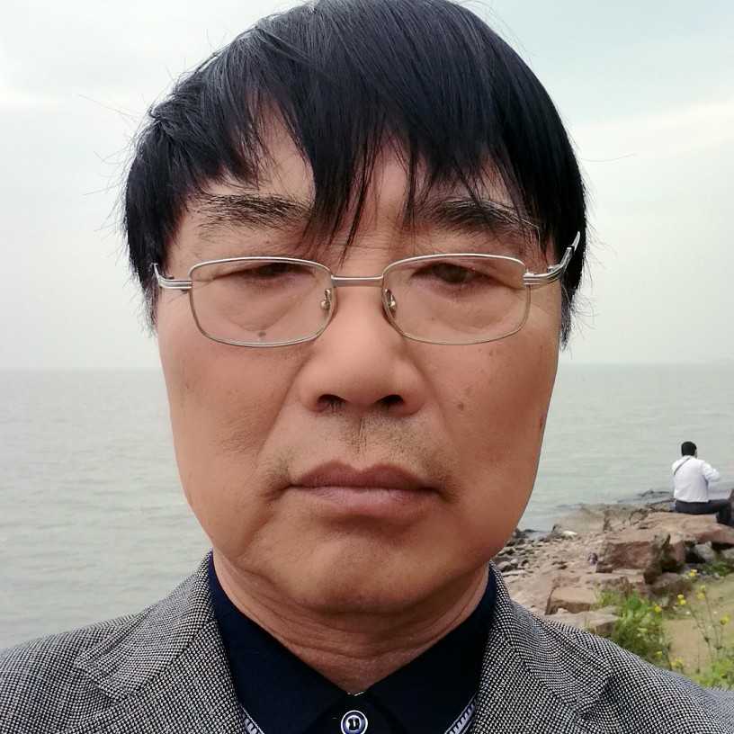 蓝天颜云的照片