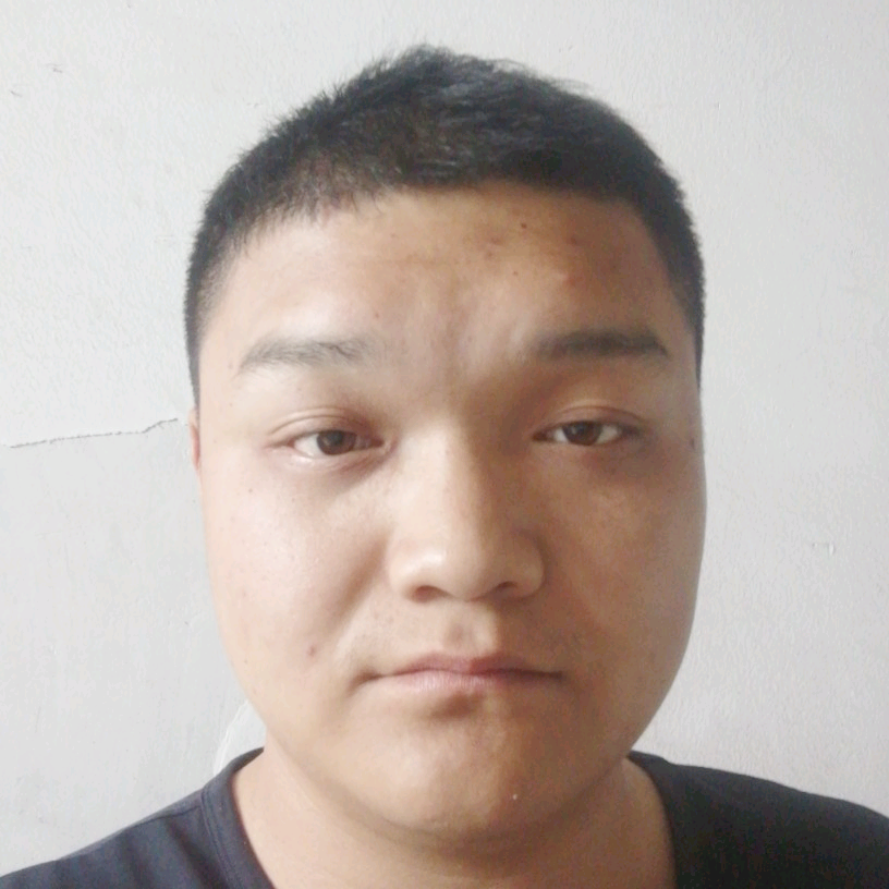 执着笑醉月的照片