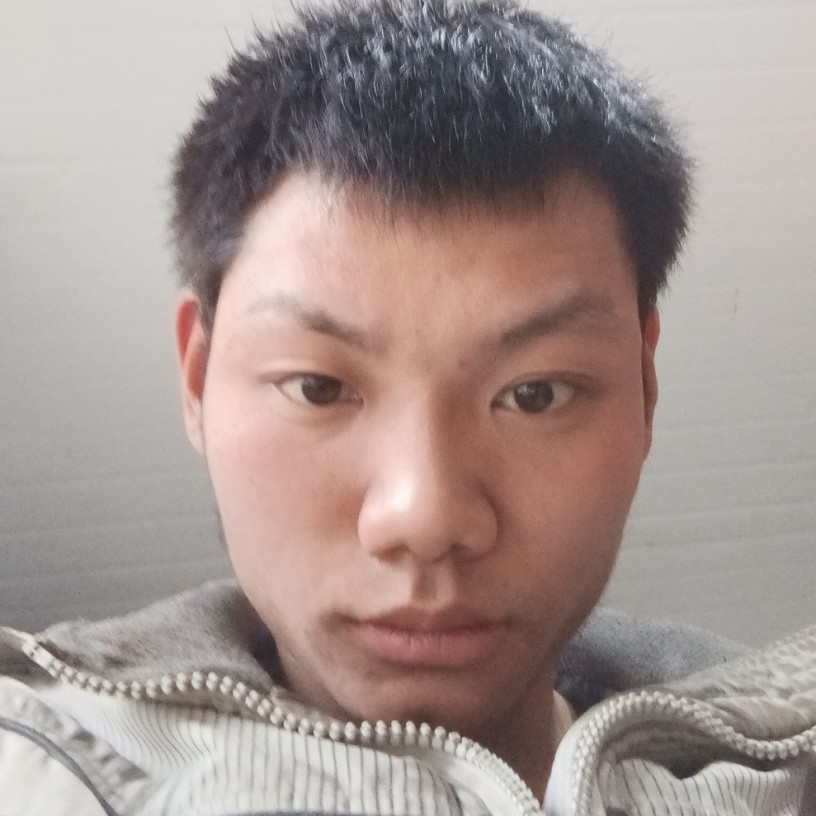 小蝴蝶挽手彩色的照片