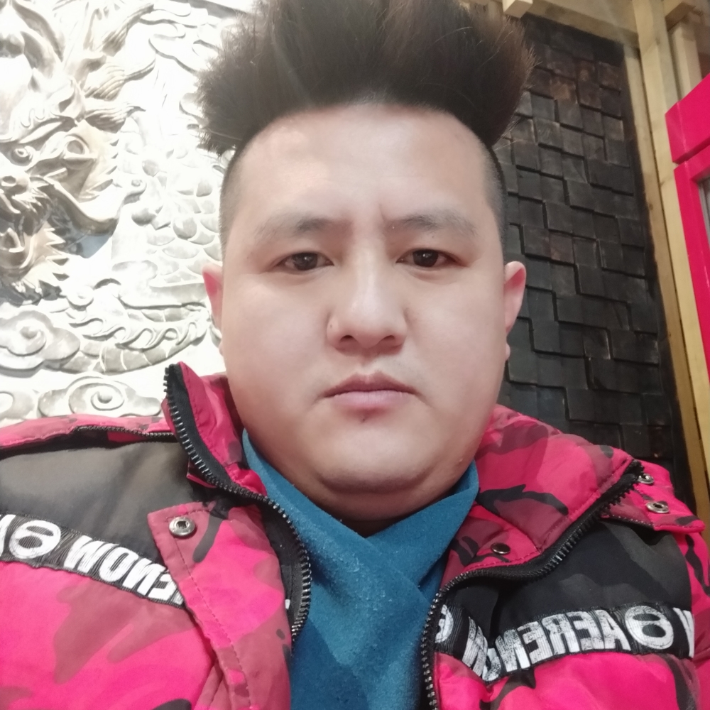 老火锅厨师的照片