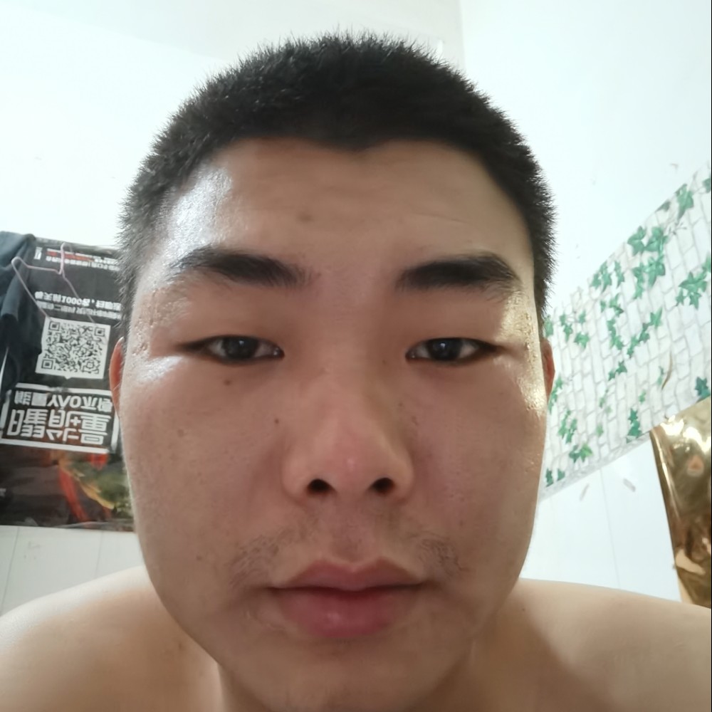 细心倾心嚓茶的照片