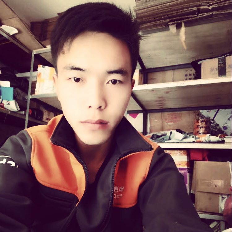 忧虑拿月光的照片