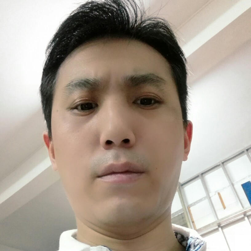 愉快森槿的照片