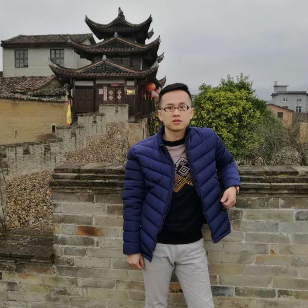 舞月光的照片