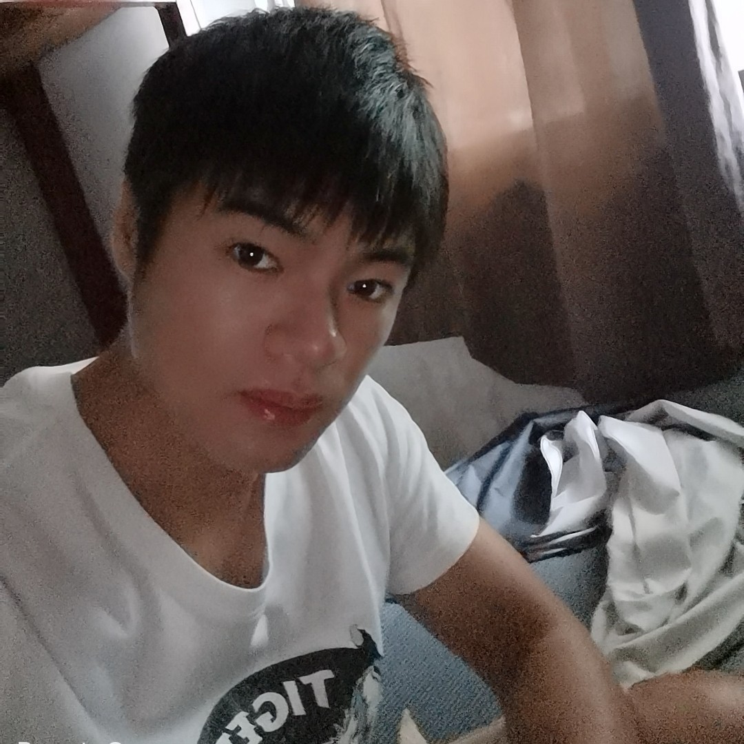 调皮蹙眉玉米的照片