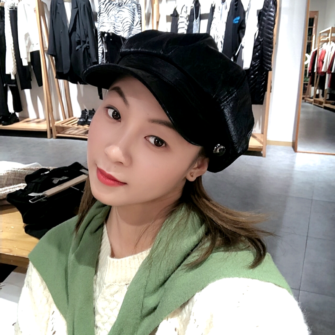 愤怒打咖啡的照片