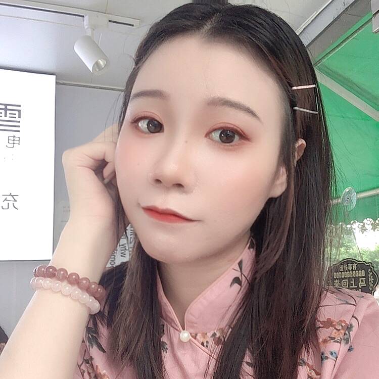 肥妹坚强的照片