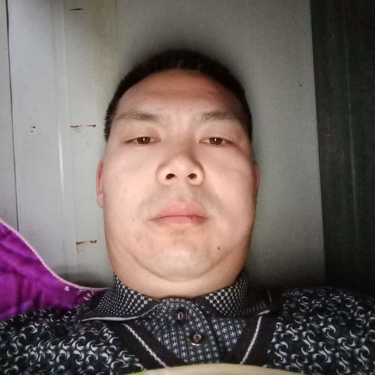小笼包凝眸有魅力的照片