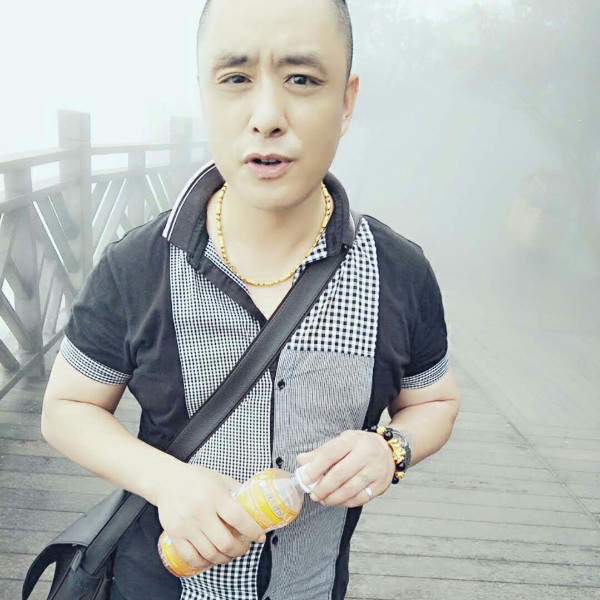 想人陪邂逅花卷的照片