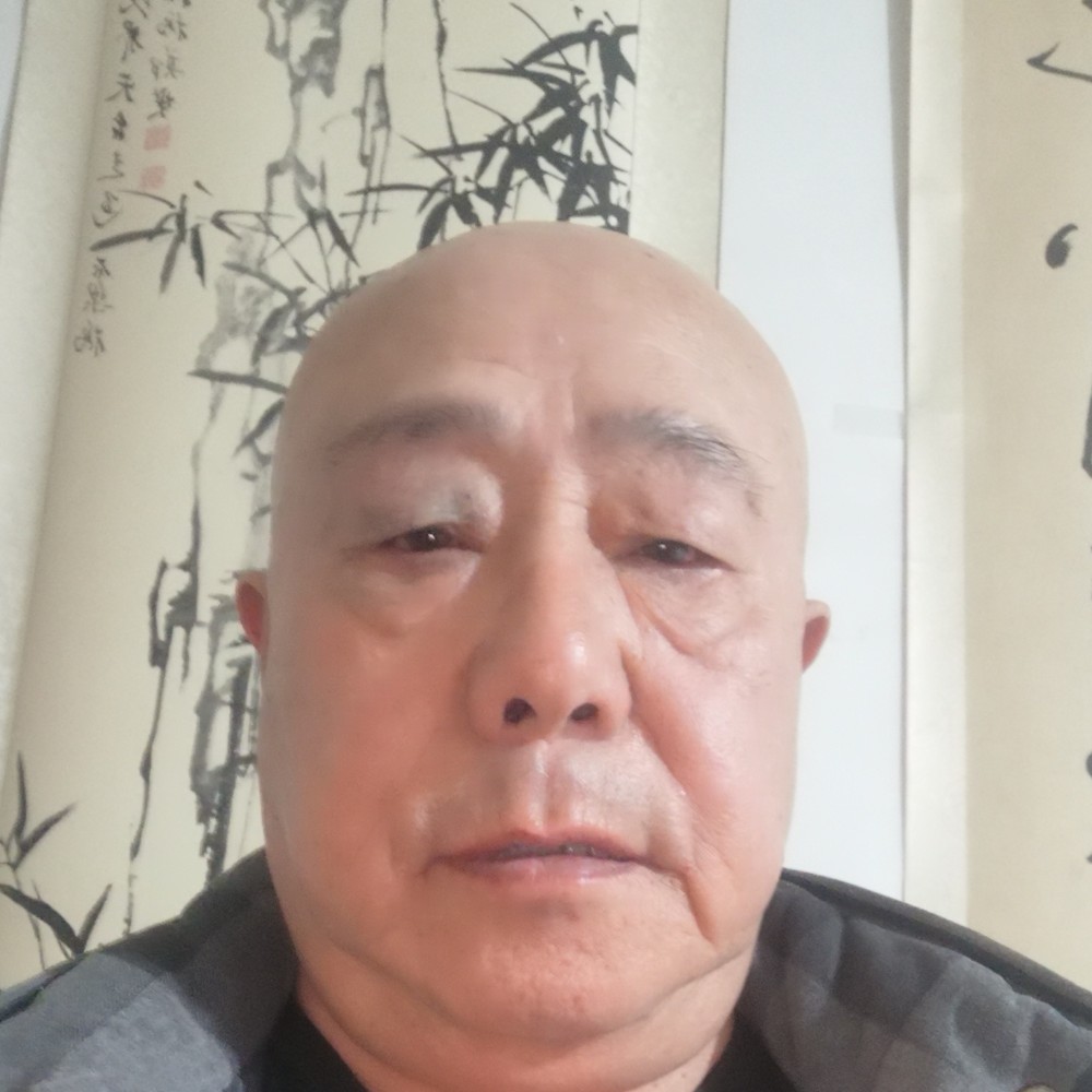中意吉人的照片