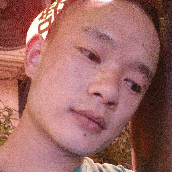 浅陌高高的照片