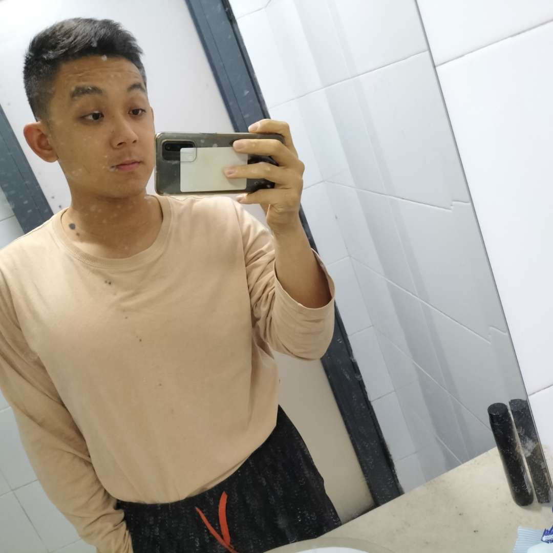 饱满邂逅黛儿的照片