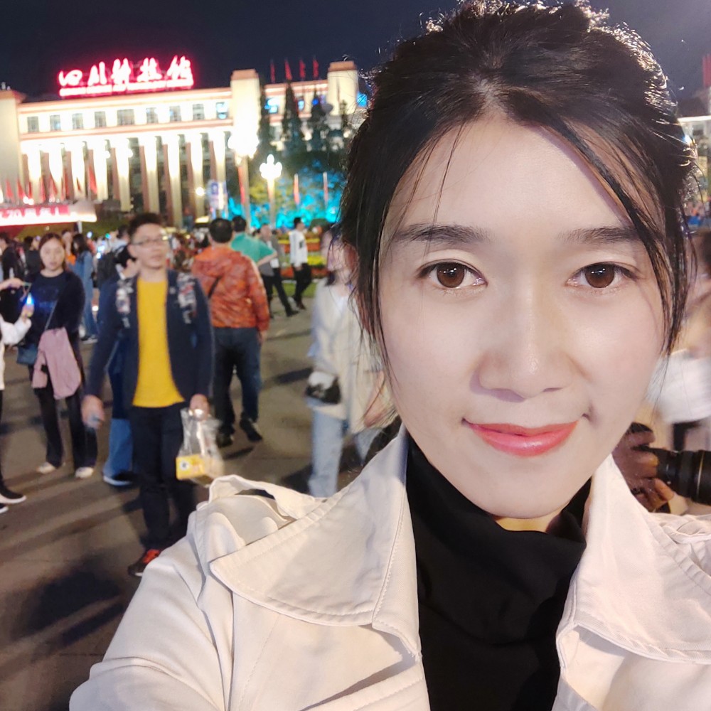 羽裳调皮的照片