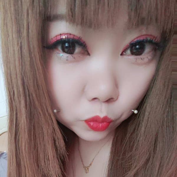 《迷人的小妖精》的照片