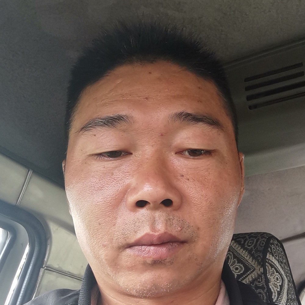 背包俊秀的照片