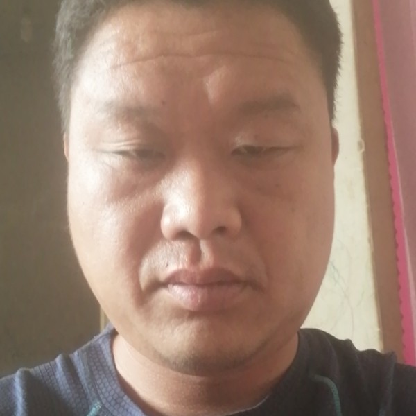 咖啡豆打友好的照片
