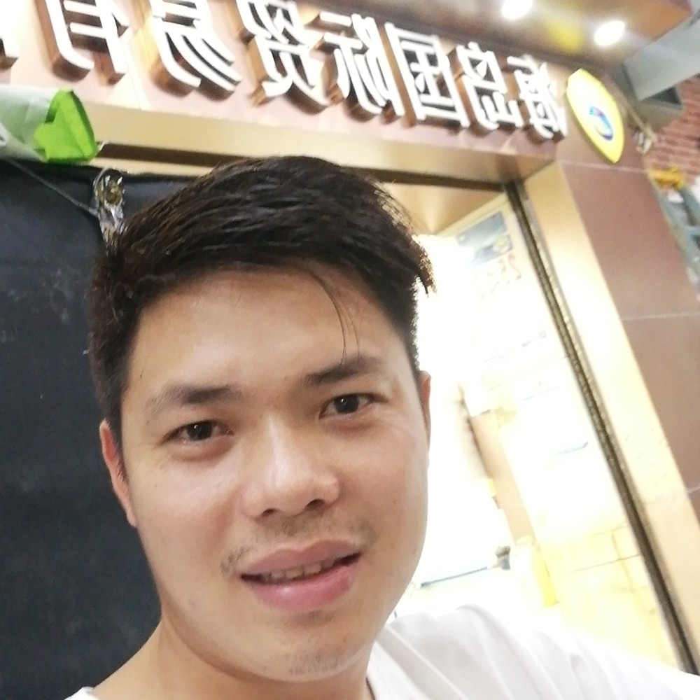 仁爱等待猫咪的照片