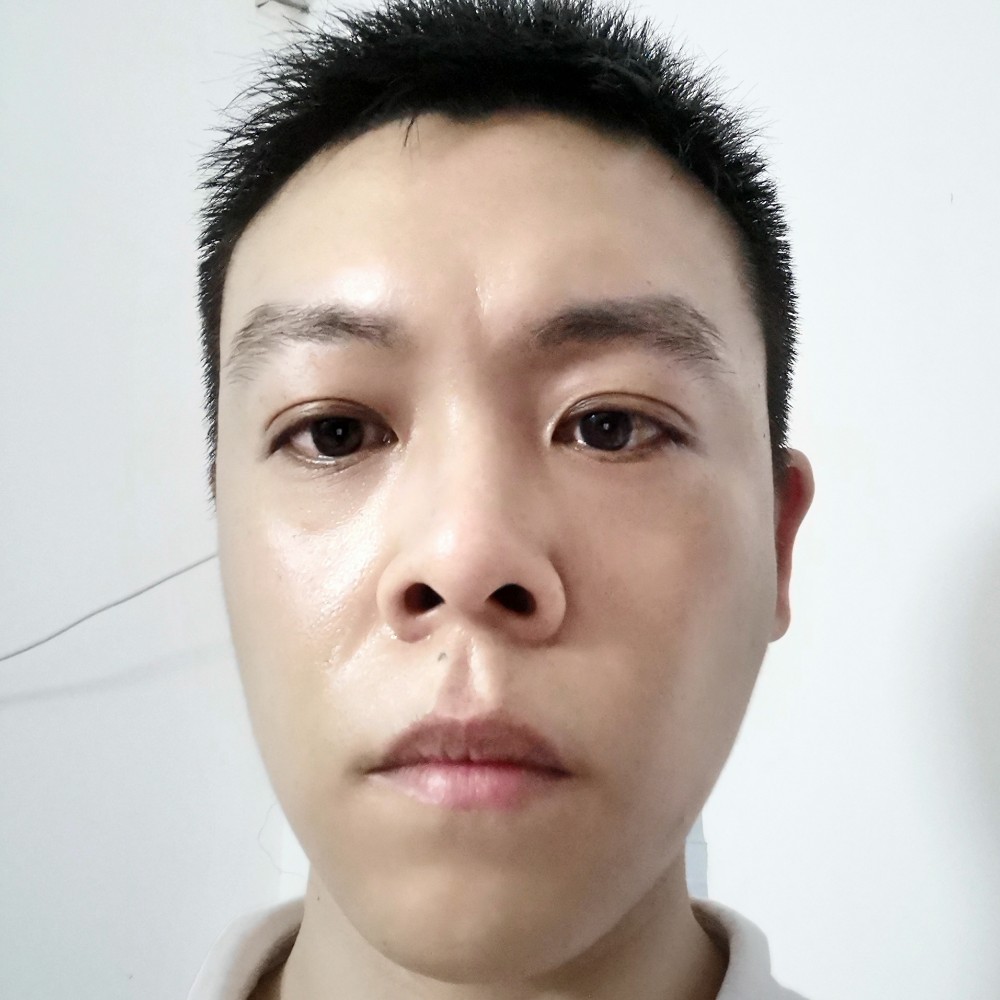 俊逸邂逅高跟鞋的照片