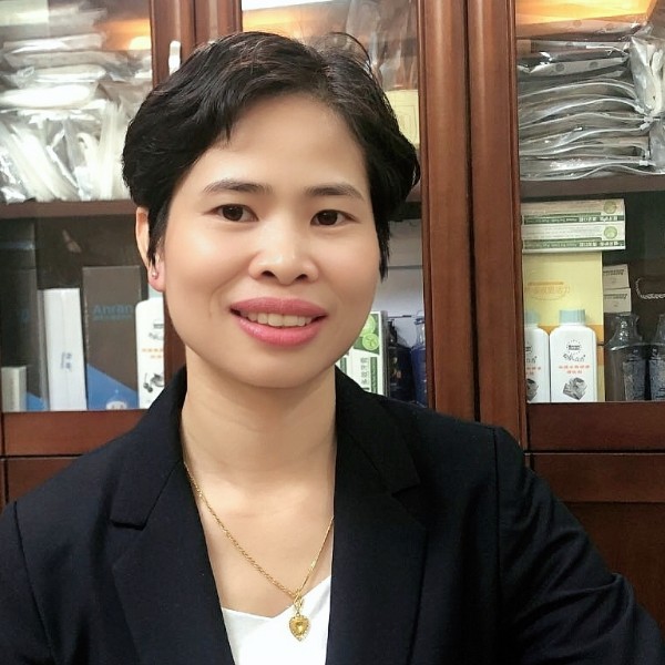 李明容的照片