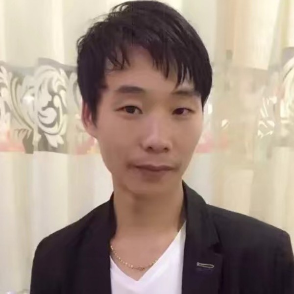 温暖回首台灯的照片