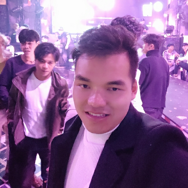 SY时尚设计啊超的照片