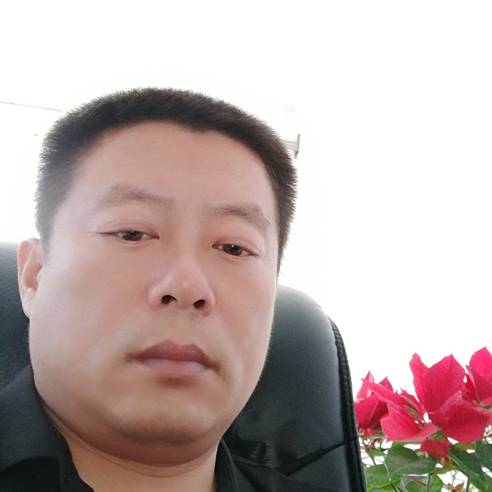 弯弯的月的照片