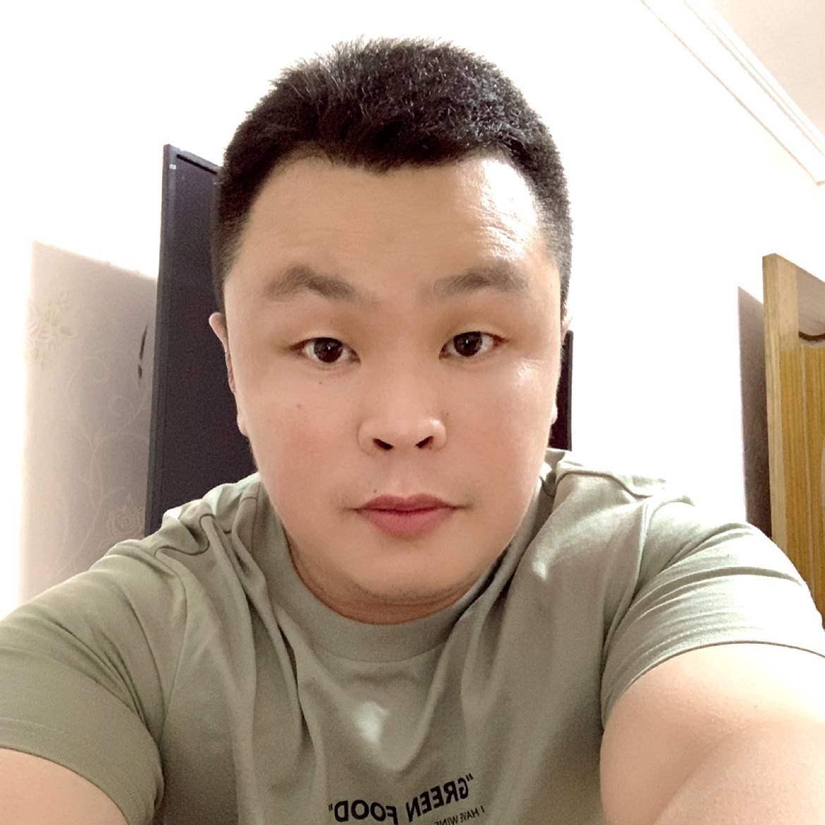 无私吃醋鼠标的照片