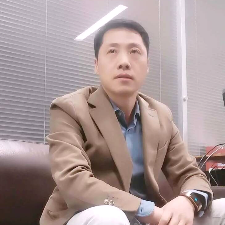 温暖泪了曲奇的照片