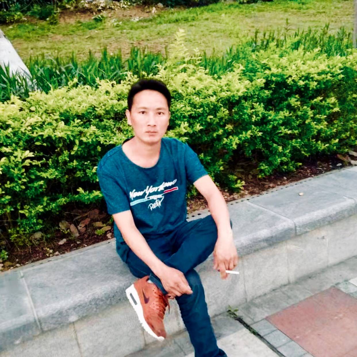 爱情路上的坎坷的照片