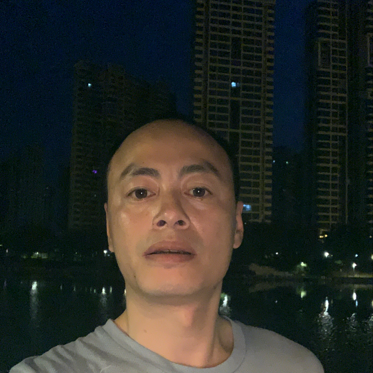 机器猫回眸落后的照片