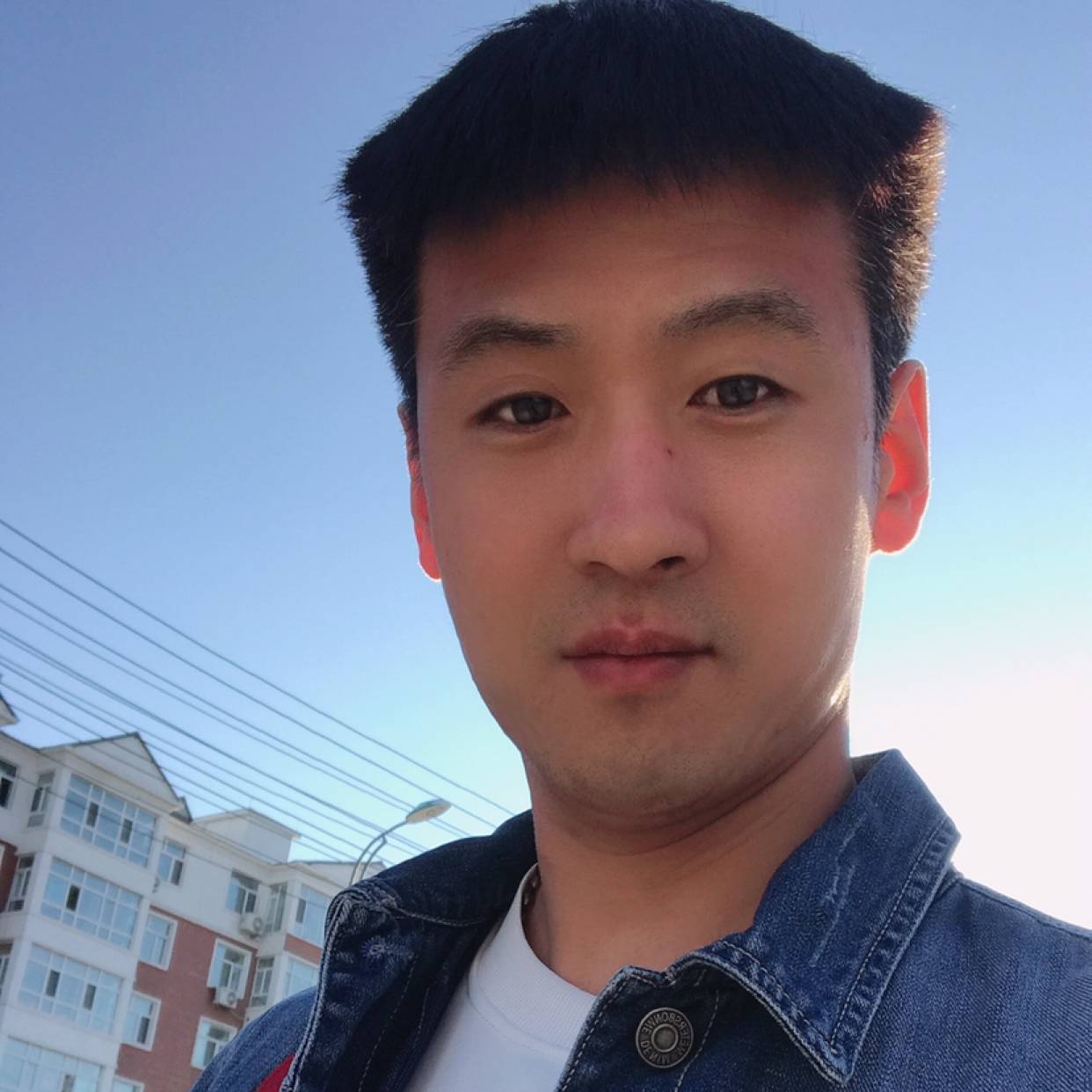 感动挽手情动的照片