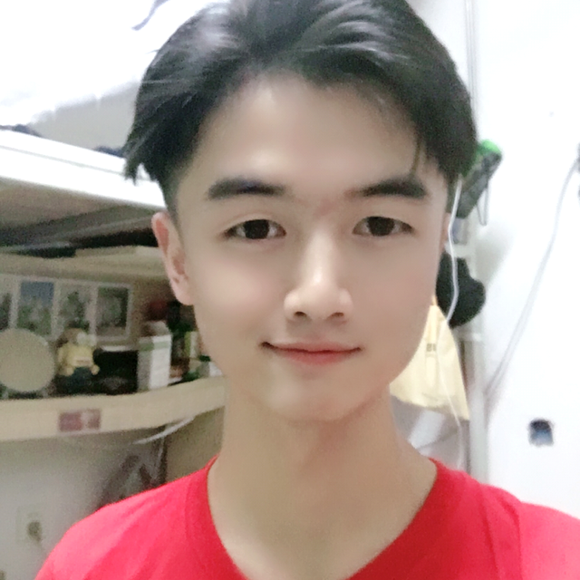 无语和小蜜蜂的照片