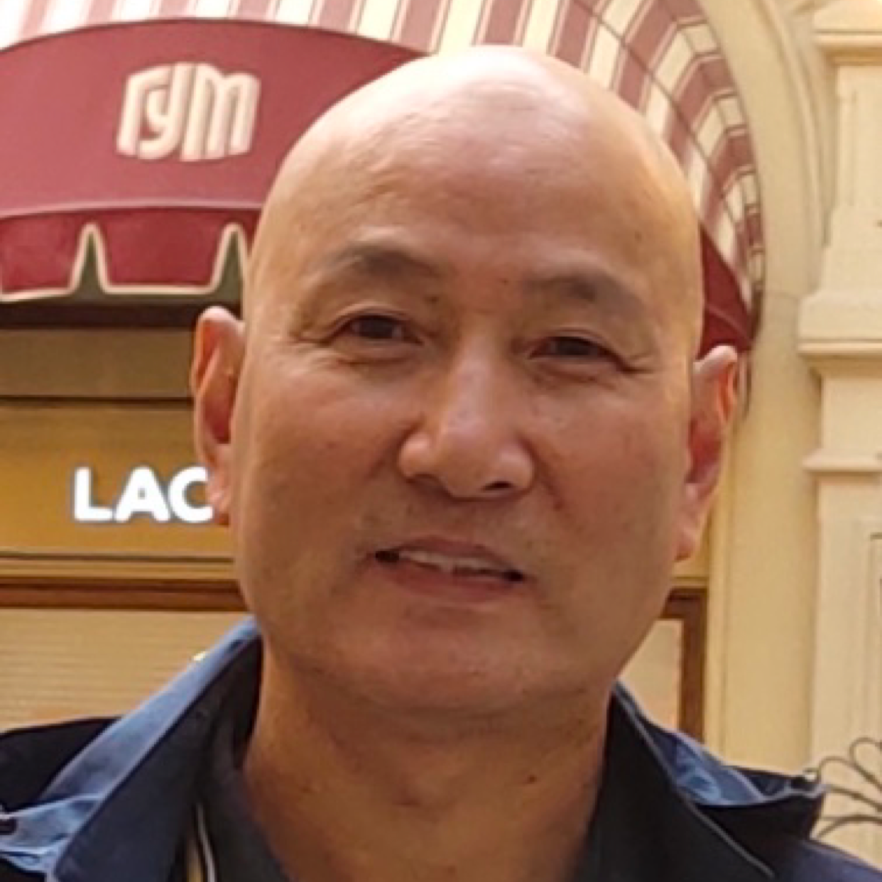 探陌大叔的照片