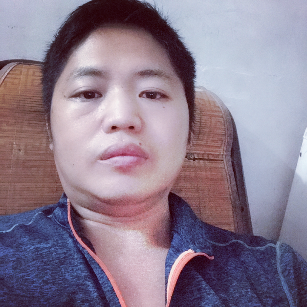 饱满方麦片的照片