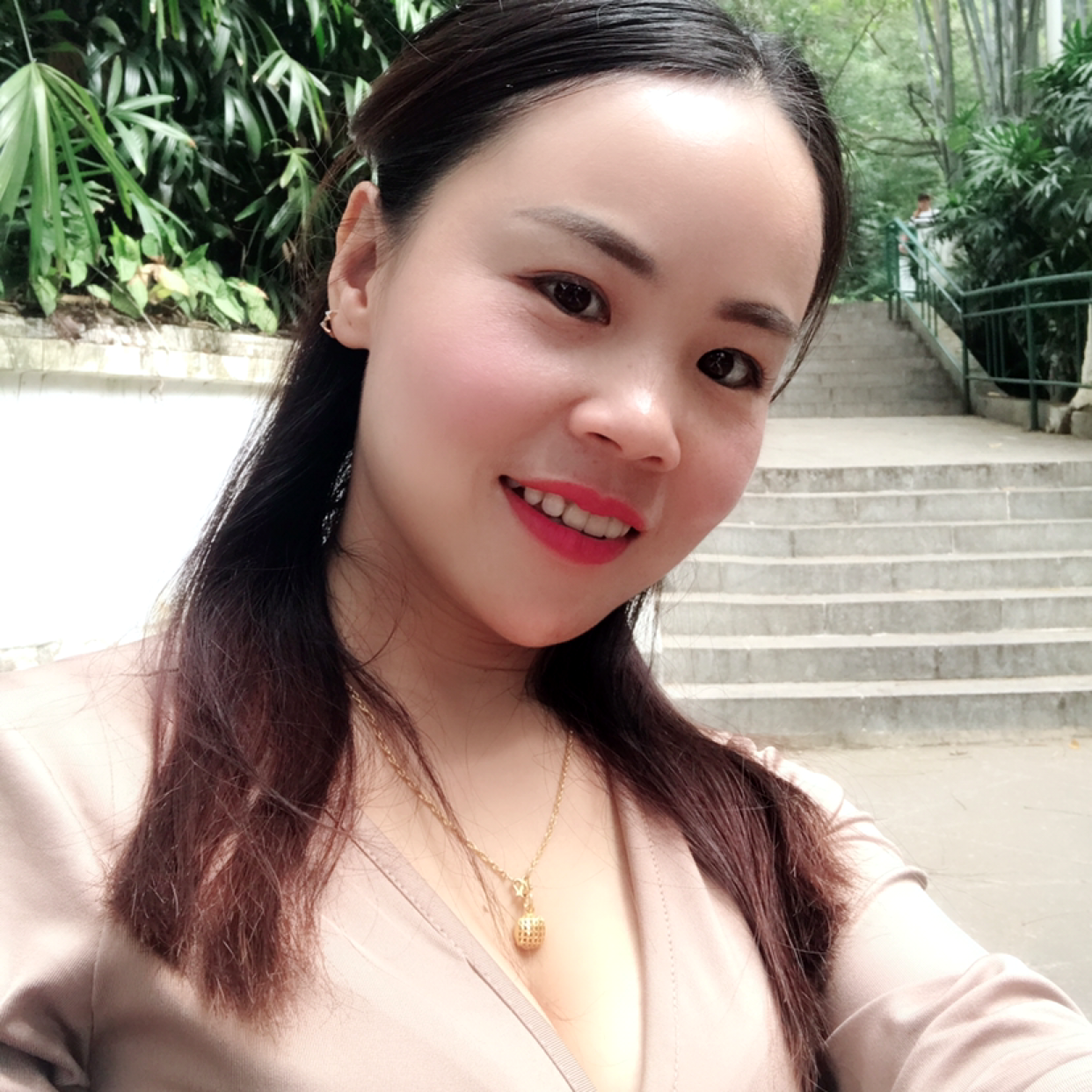 一屋不扫的照片