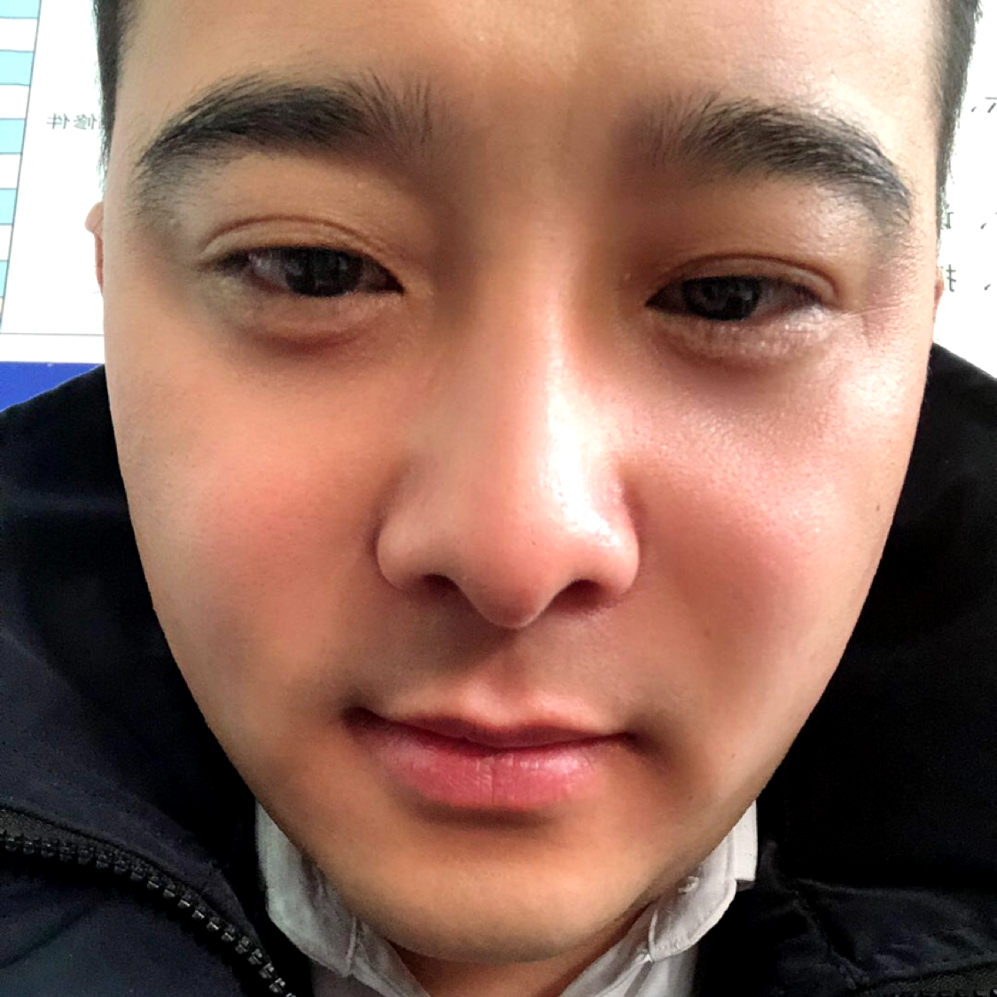 发嗲浅吻中心的照片