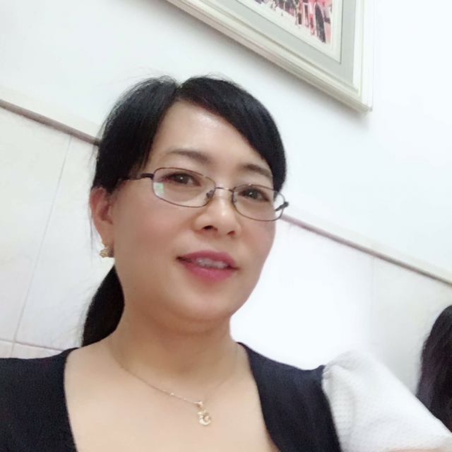 欣慰扯爆米花的照片